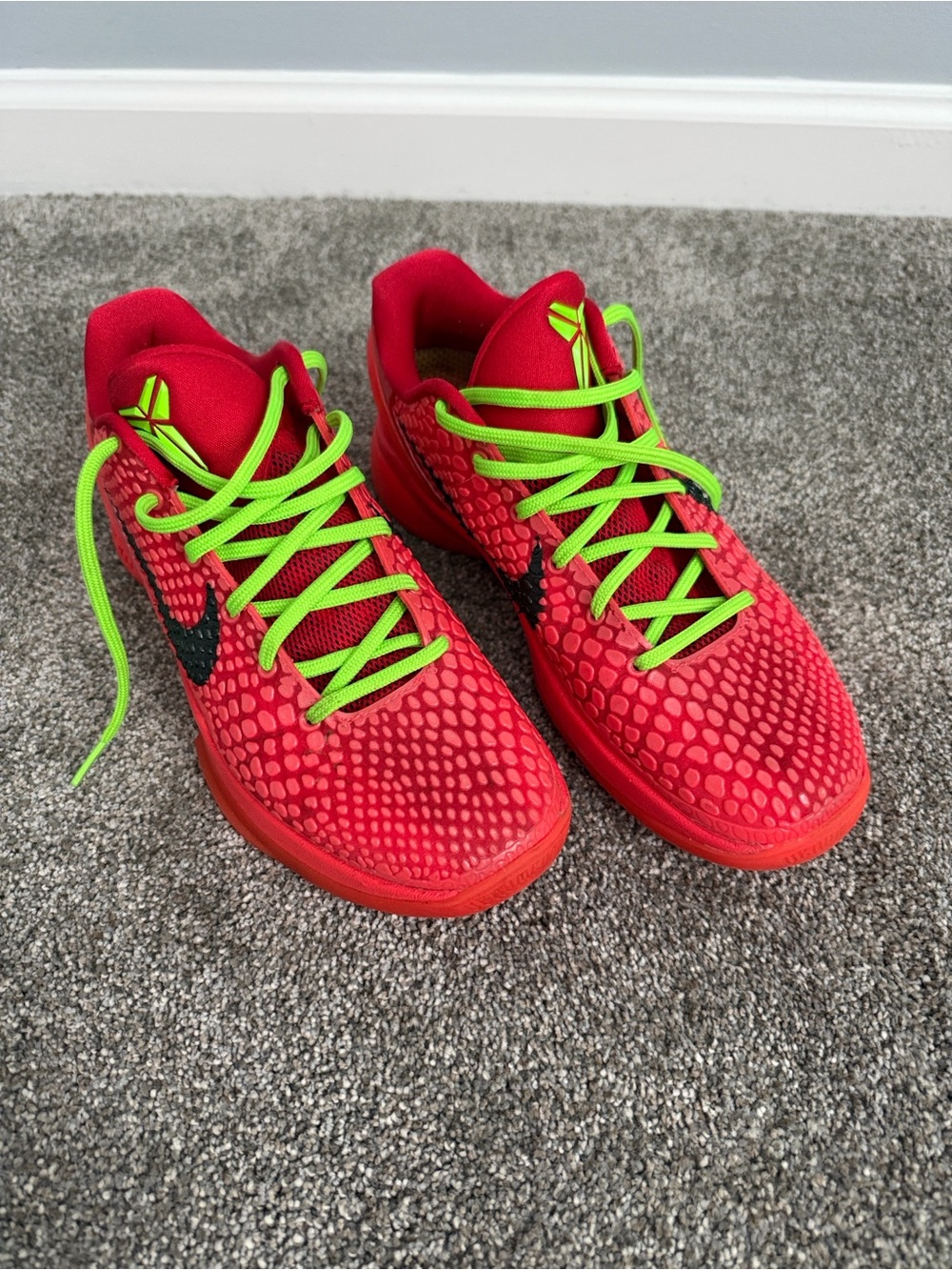 Nike Zoom Kobe 6 Red Basketball Shoes with Neon Green Laces Size 7.5